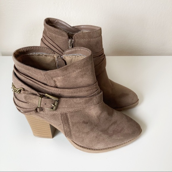 Charlotte Russe Shoes - Charlotte Russe Faux Suede Buckle Booties Size 9